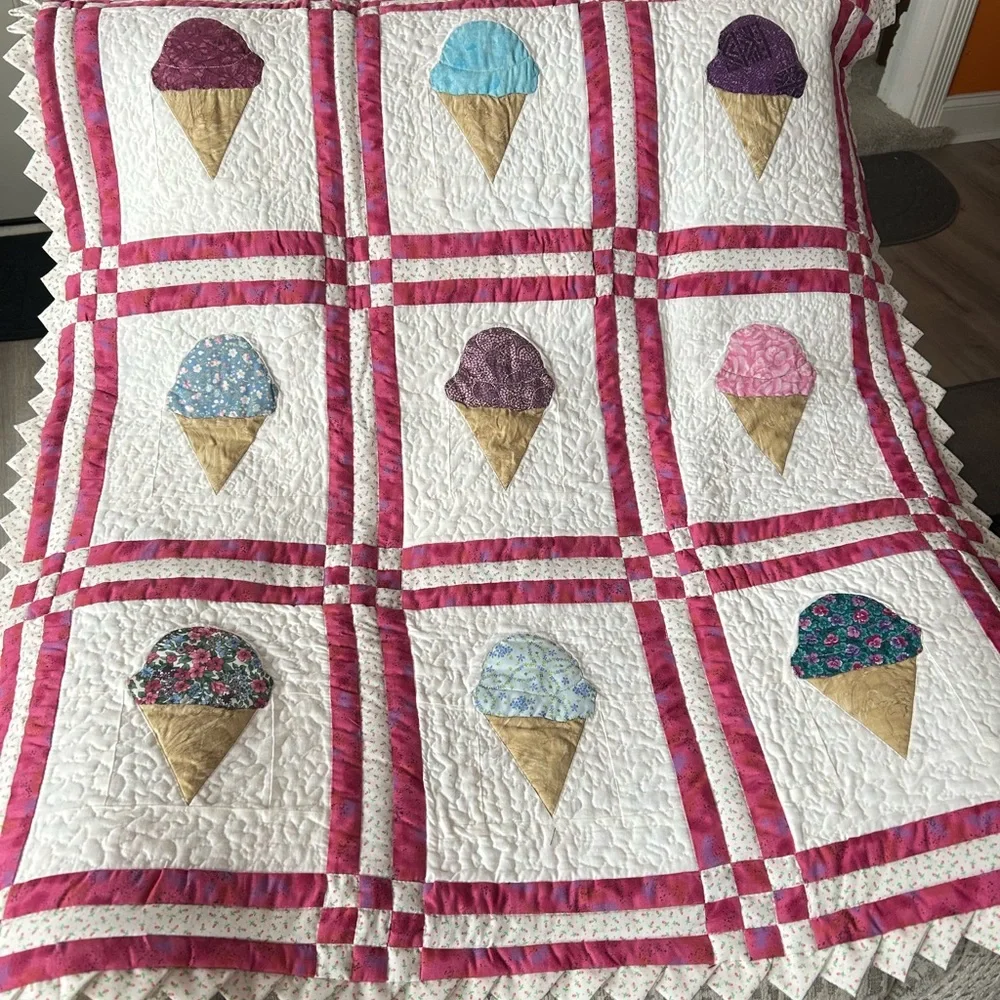 Handmade Ice Cream Cone Quilt - White with Pink Trim